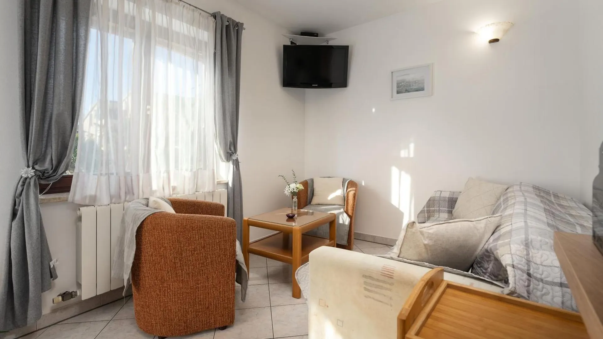 Funtana Apartments Ap 4, Nur 500 Meter Zum Zentrum