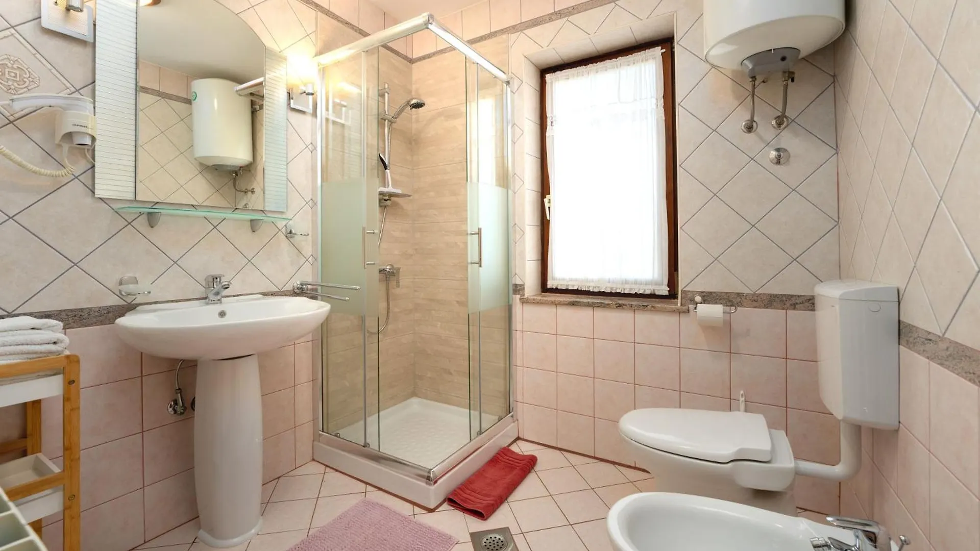 Funtana Apartments Ap 4, Nur 500 Meter Zum Zentrum